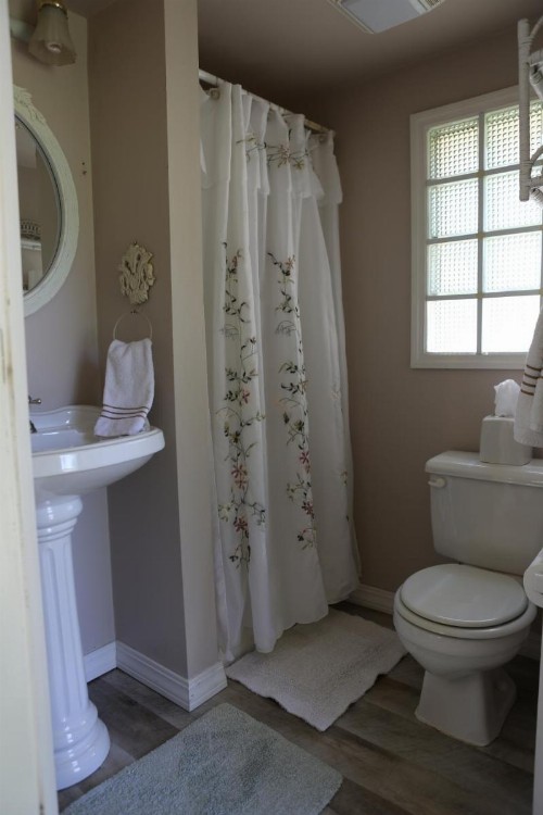 Martha's Vineyard B & B - image 19