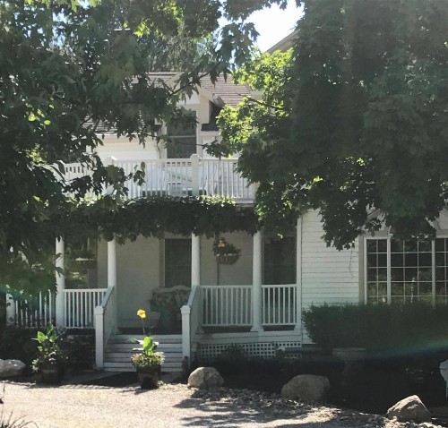 Martha's Vineyard B & B - image 24