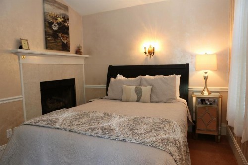 Martha's Vineyard B & B - image 9