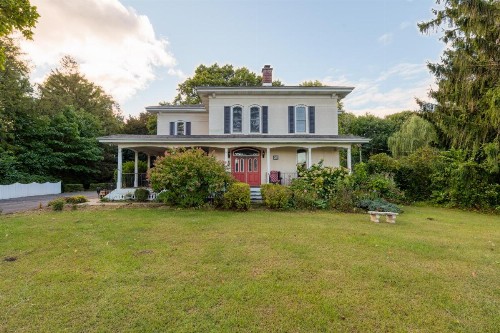 Monroe Manor Inn - image 14