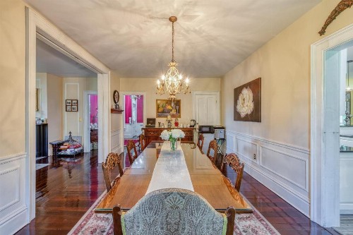 Monroe Manor Inn - image 29