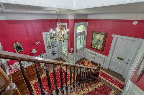 Monroe Manor Inn - image 33