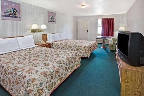 Knights Inn Houston Hobby Airport - image 13