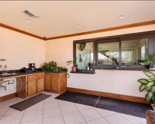 Rodeway Inn - image 4