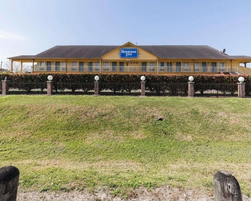 Rodeway Inn - image 9