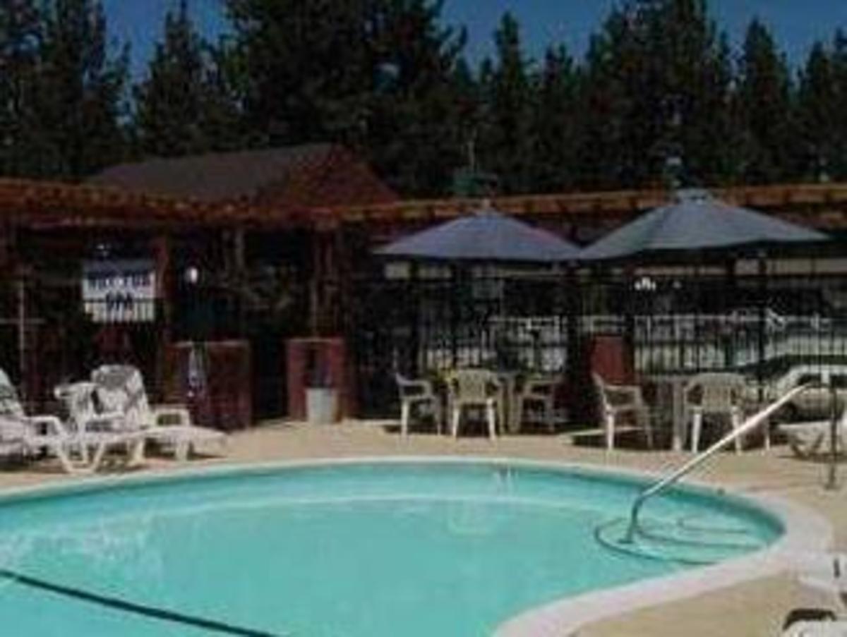 Bluelake Inn @ Heavenly Village - image 7