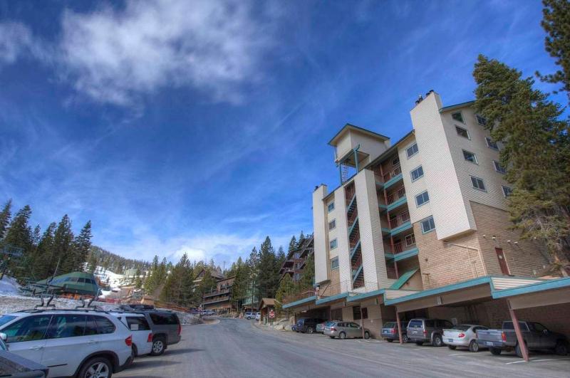 Heavenly Chairview Condo by Lake Tahoe Accommodations - image 4