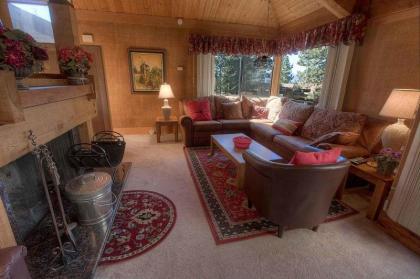 Chimney Rock Condo by Lake Tahoe Accommodations - image 8