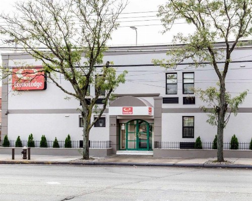 Econo Lodge South Ozone Park - image 10