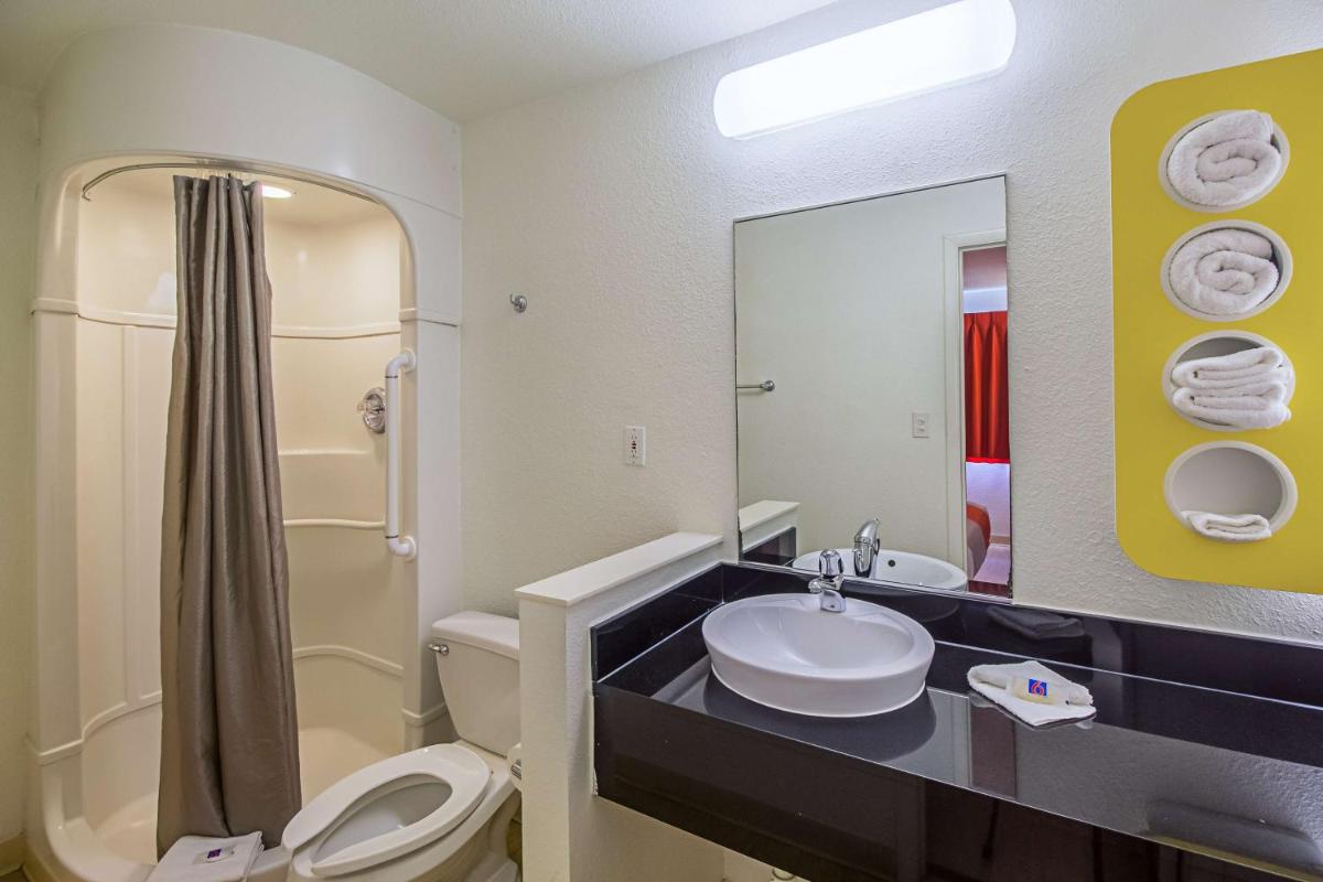 Ocean Inn South Padre Island - image 6