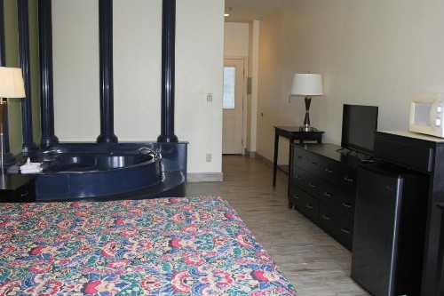 Casa Bella Hotel and Suites - image 25