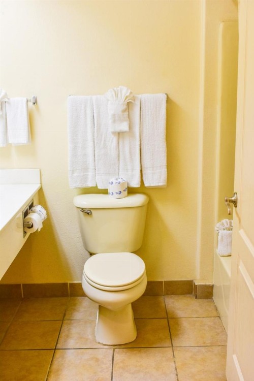 Casa Bella Hotel and Suites - image 29