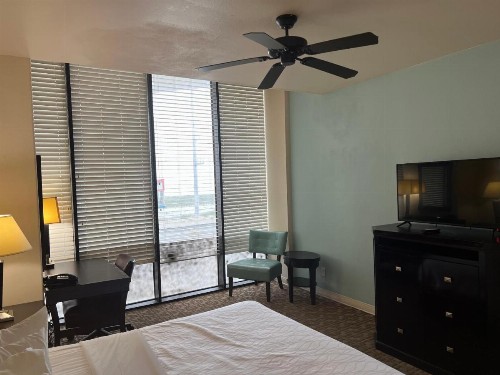 Suites at Sunchase - image 40