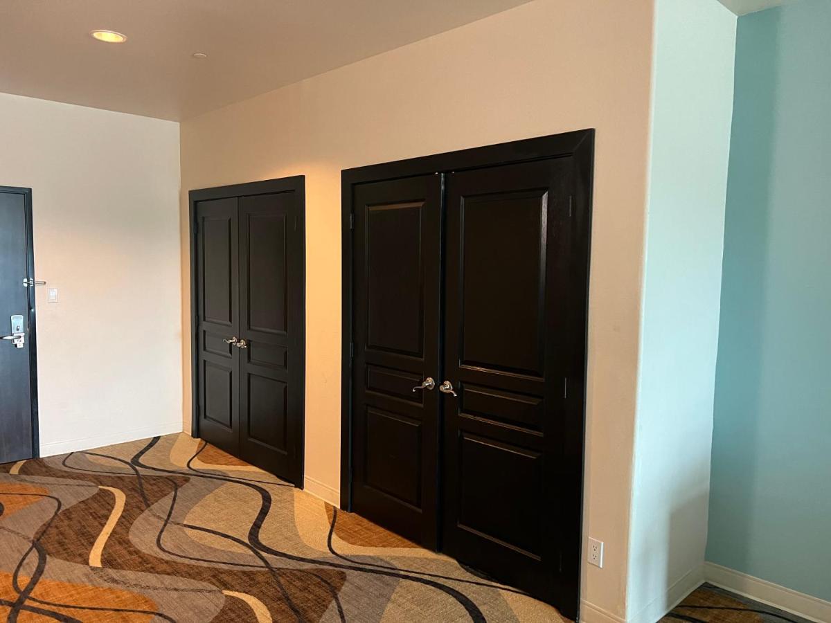 Suites at Sunchase - image 5