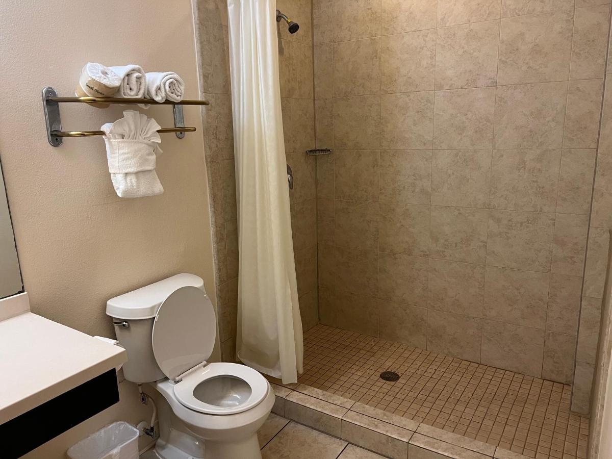 Suites at Sunchase - image 7