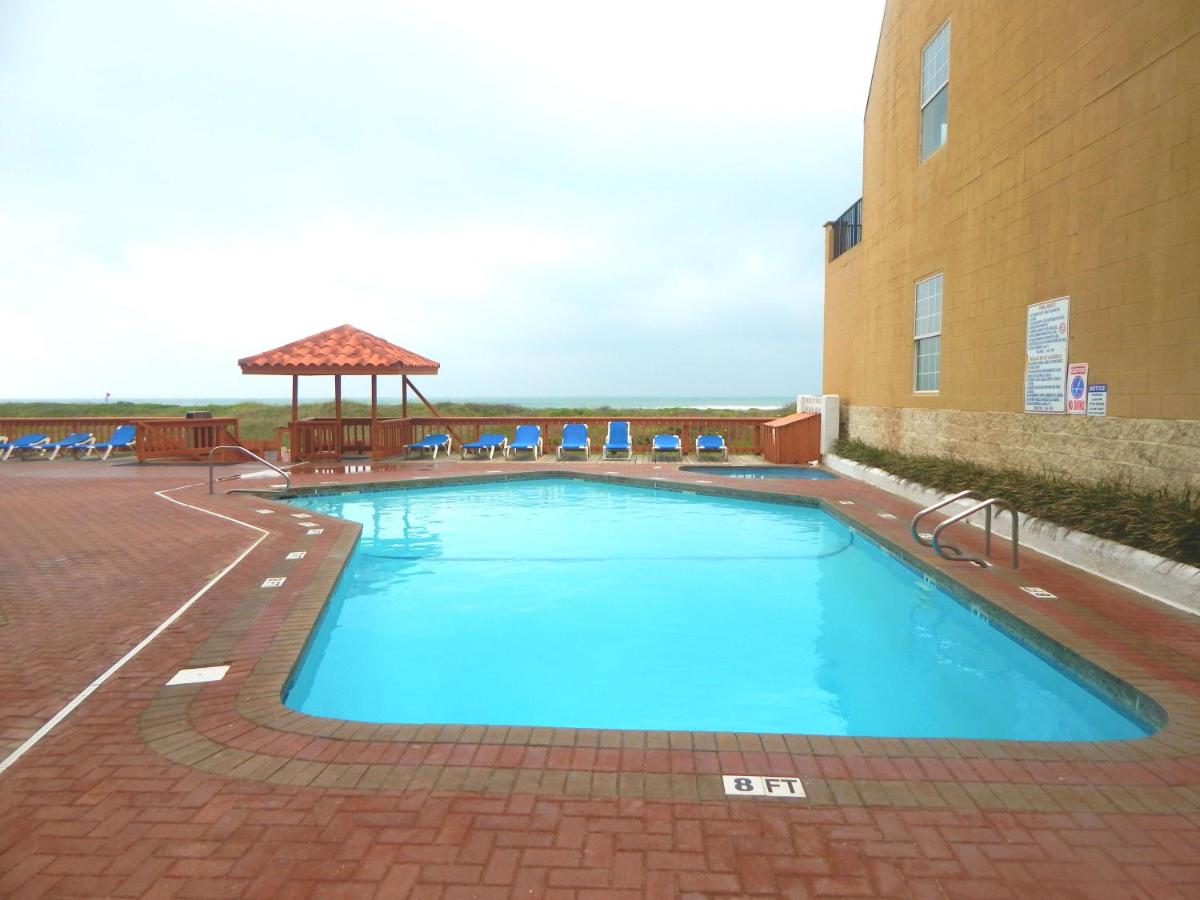 Padre South Hotel On The Beach - image 7