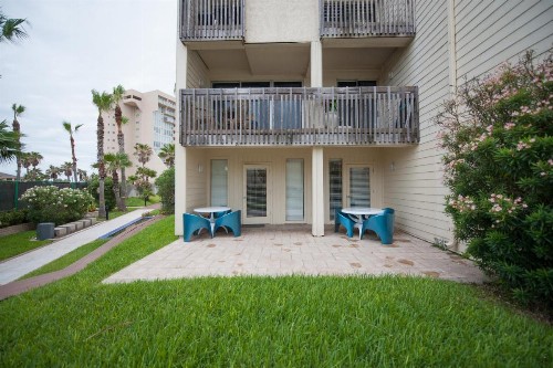 South Padre Island Beach Rentals - image 17