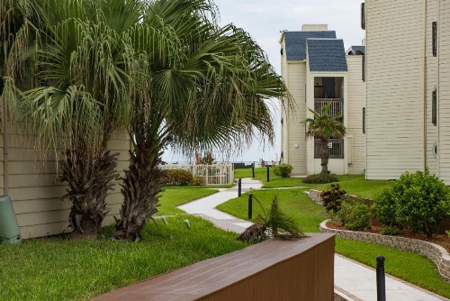 South Padre Island Beach Rentals - image 22