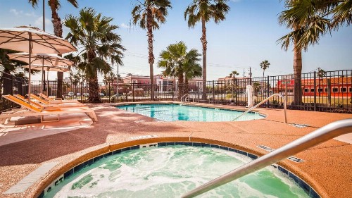 Best Western Beachside Inn - image 25
