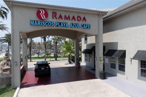 Ramada by Wyndham & Suites South Padre Island - image 2