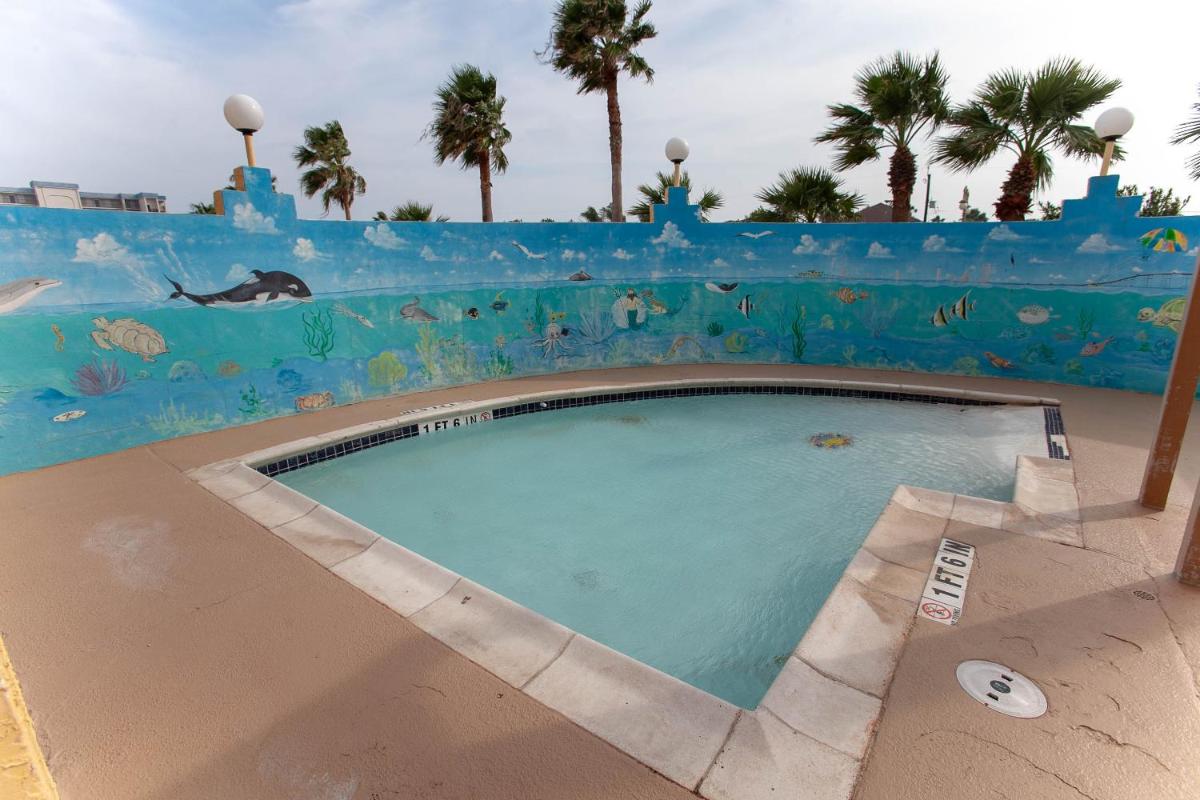 Ramada by Wyndham & Suites South Padre Island - image 3