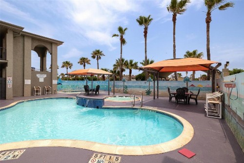 Ramada by Wyndham & Suites South Padre Island - image 4