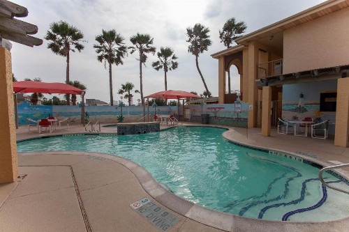 Ramada by Wyndham & Suites South Padre Island - image 5