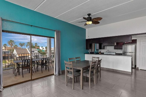 WindWater Hotel and Marina - image 20