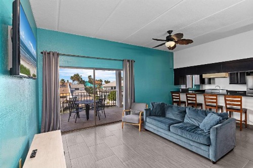 WindWater Hotel and Marina - image 26