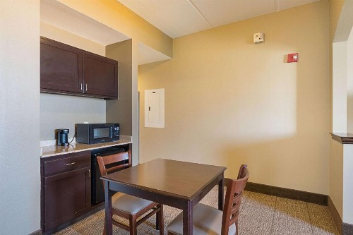 Comfort Suites South Padre Island - image 9