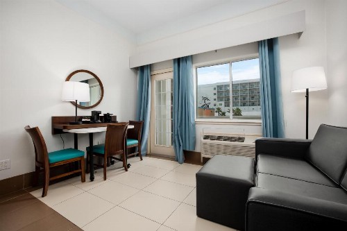 La Quinta by Wyndham South Padre Island Beach - image 17