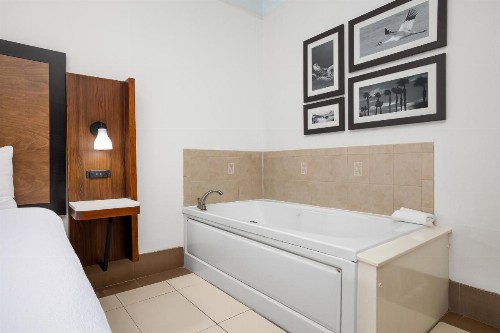 La Quinta by Wyndham South Padre Island Beach - image 44