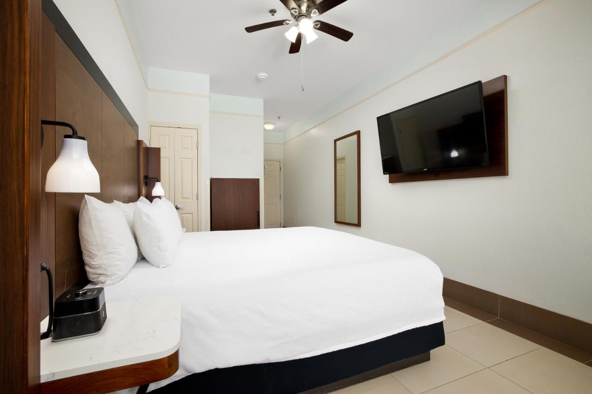 La Quinta by Wyndham South Padre Island Beach - image 6