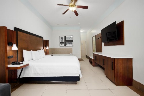 La Quinta by Wyndham South Padre Island Beach - image 9