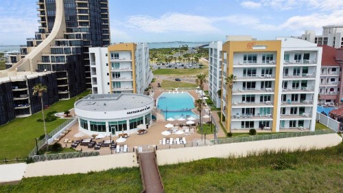 Peninsula Island Resort & Spa - image 15