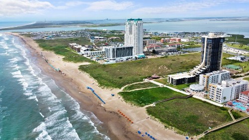 Peninsula Island Resort & Spa - image 21
