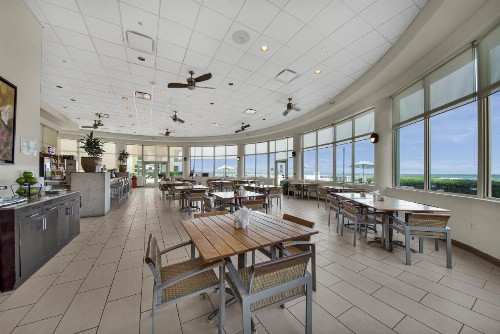 Peninsula Island Resort & Spa - image 33