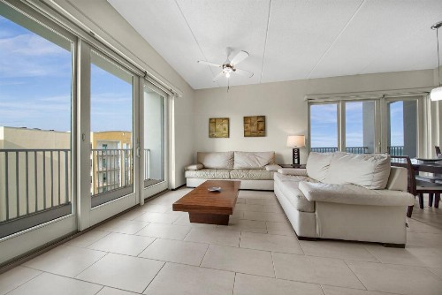 Peninsula Island Resort & Spa - image 43