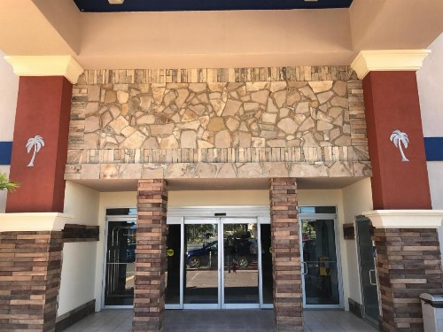 Blue Bay Inn and Suites - image 22