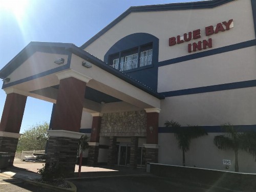 Blue Bay Inn and Suites - image 23