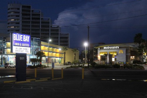 Blue Bay Inn and Suites - image 32