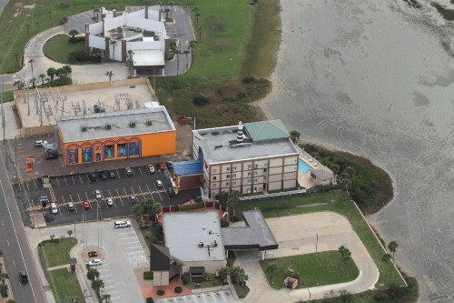 Blue Bay Inn and Suites - image 34