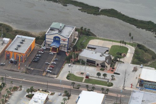 Blue Bay Inn and Suites - image 35