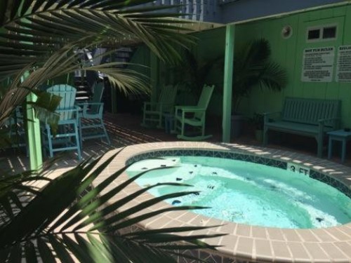 Upper Deck Hotel and Bar - Adults Only - image 24