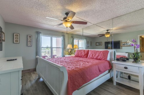 Gulf View - image 11