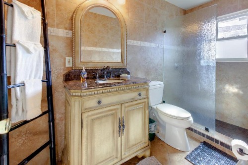 Mesquite House Upstairs Unit - image 10