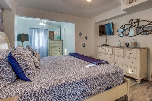 Mesquite House Downstairs Unit - image 9