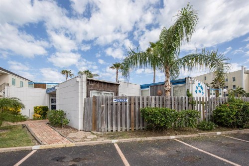 La Playa Condominium 209 - image 10
