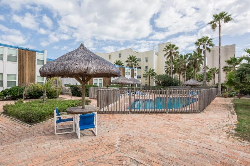 La Playa Condominium 209 - image 8