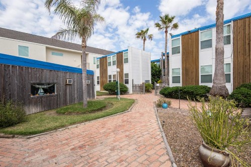 La Playa Condominium 209 - image 9